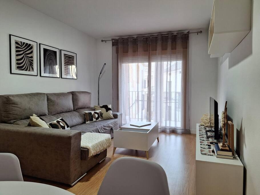 Apartamento Plaza Espana De Luque Apartment Luaran gambar